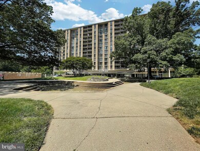 The Carlton unit 408, Arlington, VA 22204 - photo 2