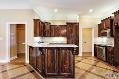 2366 Woodland Ct, Port Allen, LA 70767 - photo 7