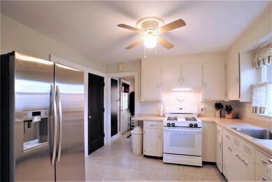 3218 Hampshire Rd, Erie, PA 16506 - photo 3