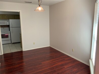 242 Mountainview Dr, Hurst, TX 76054 - photo 6