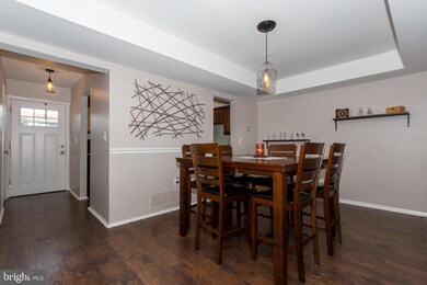 8 Bernadotte Ct, Parkville, MD 21234 - photo 3