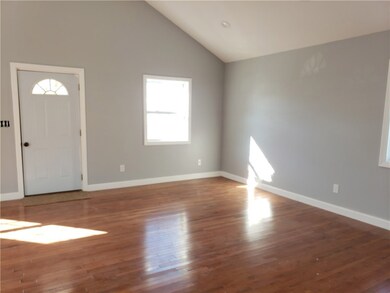 75 Larch St, Pawtucket, RI 02860 - photo 5