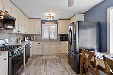 9212 Highland Place, Highland, IN 46322 - photo 6