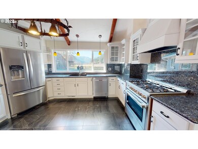 13621 S Myrtle Rd, Myrtle Creek, OR 97457 - photo 5