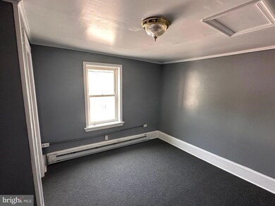270 N Washington St unit A, Berkeley Springs, WV 25411 - photo 5