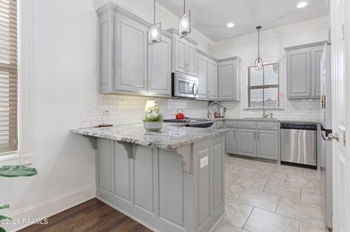 212 Habor Walk -3