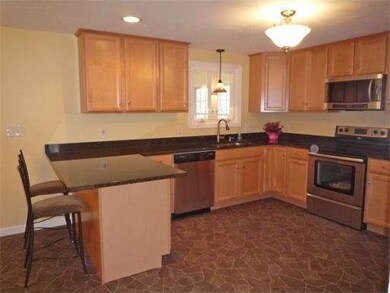 285 Albee Rd, Uxbridge, MA 01569 - photo 4