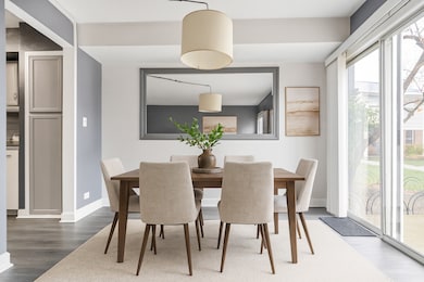 1941 Quaker Hollow Ln unit 11, Streamwood, IL 60107 - photo 3