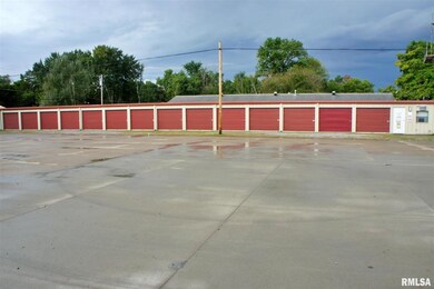 507 W Poplar St, Harrisburg, IL 62946 - photo 7