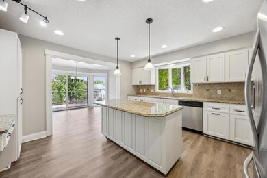 6382 Goldenrod Ln N, Maple Grove, MN 55369 - photo 4