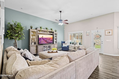 7880 Enchanted View Dr, El Paso, TX 79911 - photo 6