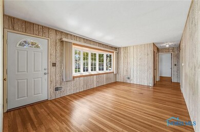 2652 Claredale Rd, Toledo, OH 43613 - photo 5