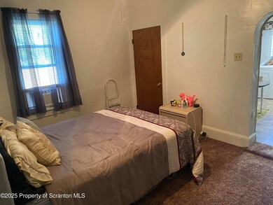 1344 Sanderson Ave unit First Floor, Scranton, PA 18509 - photo 4