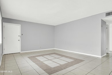333 Eubanks Ct unit 10, El Paso, TX 79902 - photo 5