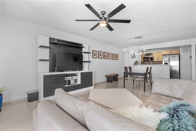 305 Calle Villamil unit 1508, San Juan, PR 00907 - photo 3