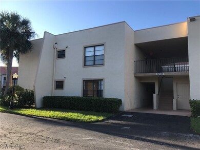 12501 Mcgregor Blvd unit 10, Fort Myers, FL 33919 - photo 2