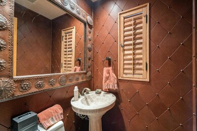Powder room