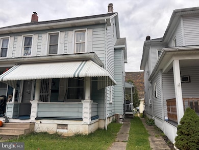 670 Franklin Ave, Palmerton, PA 18071 - photo 2