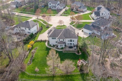 420 Sussex Ct, Aurora, OH 44202 - photo 2