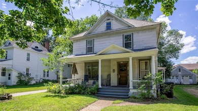 1115 7th St E unit 1, Menomonie, WI 54751 - photo 2