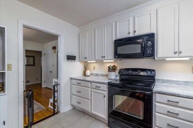 11-11 1515 Main St-6115-Edit