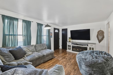 1243 Grant St, Green Bay, WI 54303 - photo 5