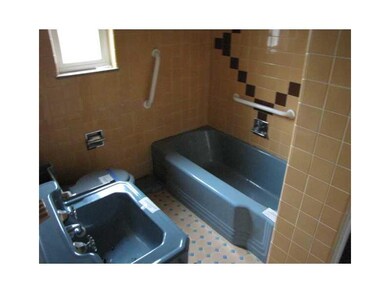 6399 Douglas St, Pittsburgh, PA 15217 - photo 5