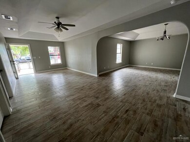 1009 E Villegas Ave, Pharr, TX 78577 - photo 2