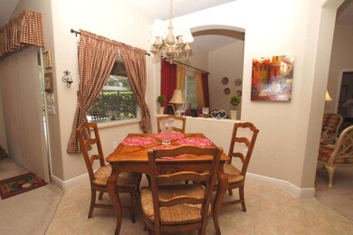 Addie 6575 - Eat In Kitchen area