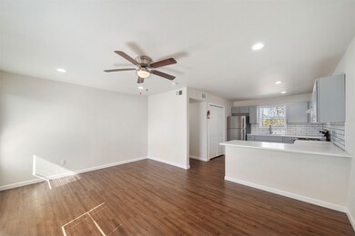 6403 Sloan St unit 7, Houston, TX 77087 - photo 3
