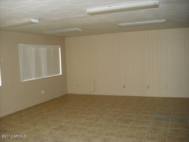 Showroom in Large Suite