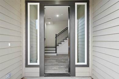 7242 Saint Augustine St unit B, Houston, TX 77021 - photo 5