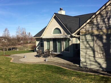 993 Old Stage Rd, Central Point, OR 97502 - photo 4