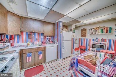 802 Timber Creek Rd, Lindenwold, NJ 08021 - photo 6