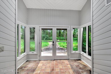 04-FOYER
