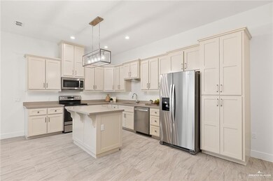 2912 Allen Dr, Edinburg, TX 78539 - photo 5