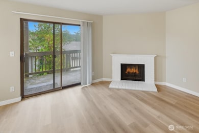 10506 NE 32nd Place unit G203, Bellevue, WA 98004 - photo 4