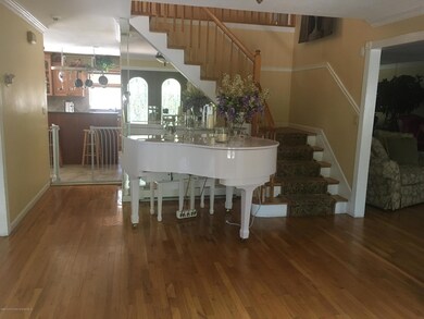 49 Convent Ave, Staten Island, NY 10309 - photo 2