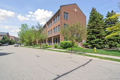 537 Lewis St unit 7A50, Birmingham, MI 48009 - photo 2