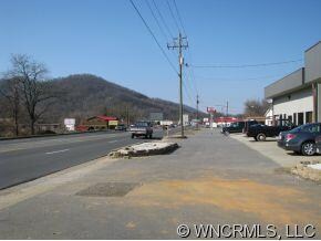 I- 40 is less than 1 mile