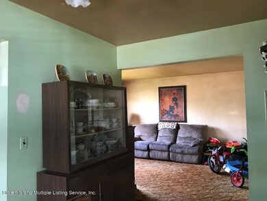204 Lamport Blvd, Staten Island, NY 10305 - photo 5
