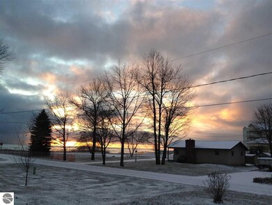 5833 E Vera Ln, Au Gres, MI 48703 - photo 4