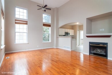 2426 Courtyard Cir unit 6, Aurora, IL 60506 - photo 4