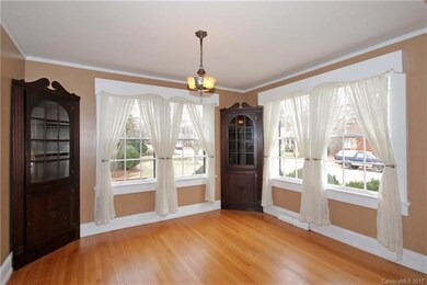 509 Carroll St, Statesville, NC 28677 - photo 5