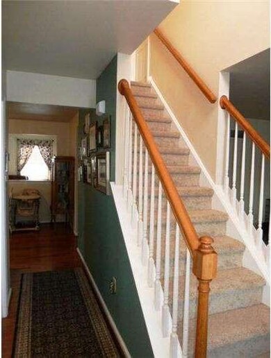 1025 Jodie Ct, Pennsburg, PA 18073 - photo 5