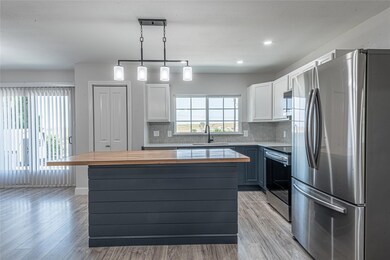 344 Arrowhead St, Fort Worth, TX 76108 - photo 5