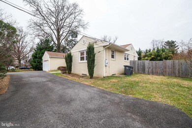 3456 Washington Dr, Falls Church, VA 22041 - photo 3