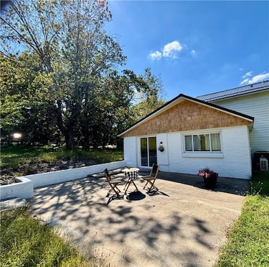 1117 Sullenberger Rd, Latrobe, PA 15650 - photo 4