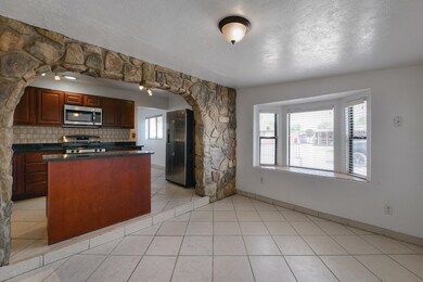 Dining area with bay window