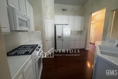 9800 Cabbage Rose Ave, Bakersfield, CA 93311 - photo 7